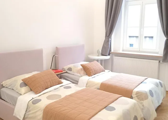 Castlehill1011- Free Parking And Ac By Fishermans Bastion