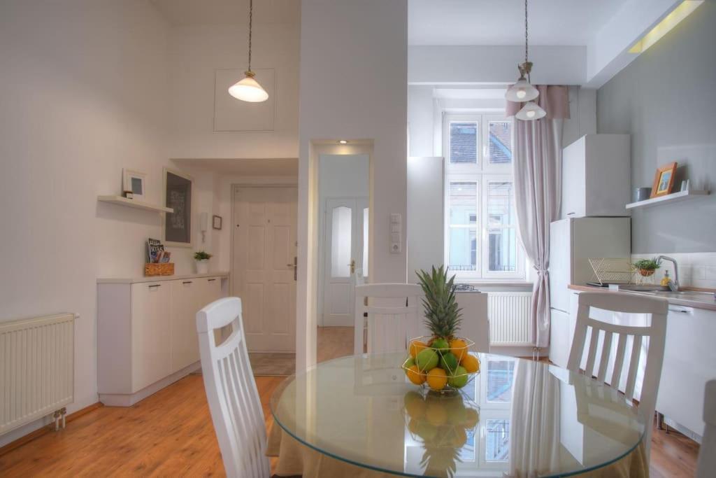 Castlehill1011- Free Parking And Ac By Fishermans Bastion Apartman *